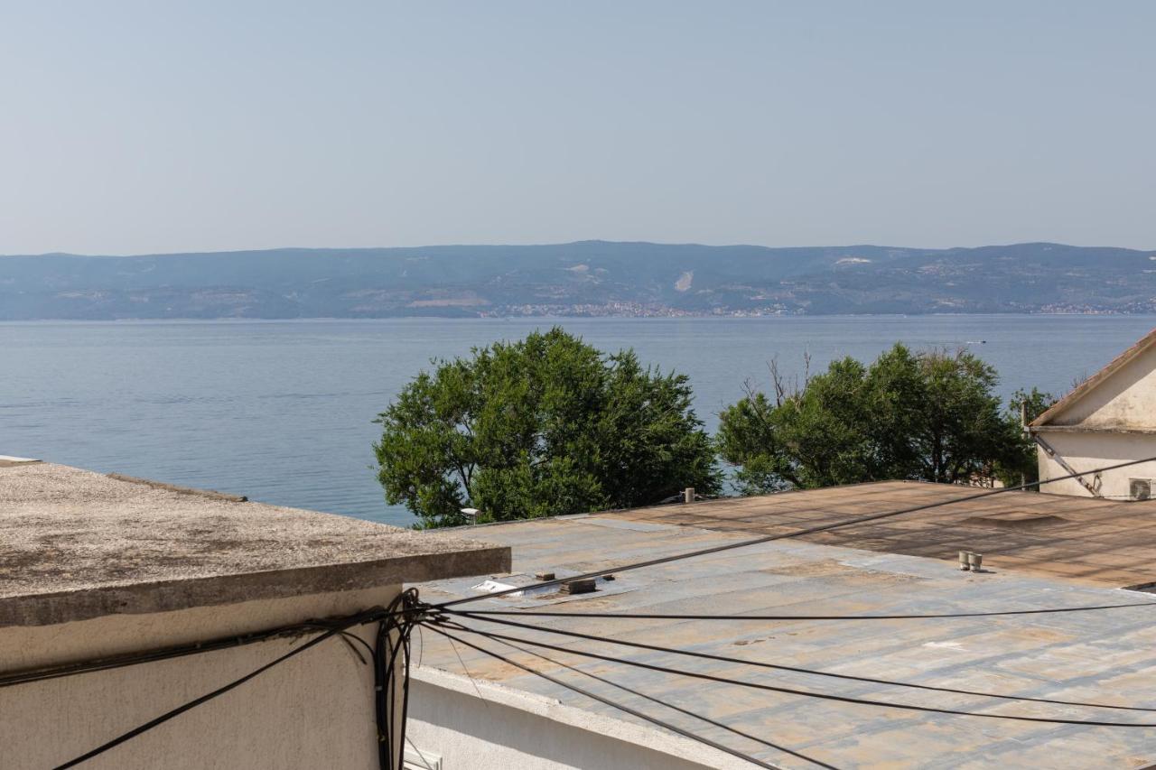 Apartments By The Sea Duce, Omis - 2992 Dugi Rat Εξωτερικό φωτογραφία
