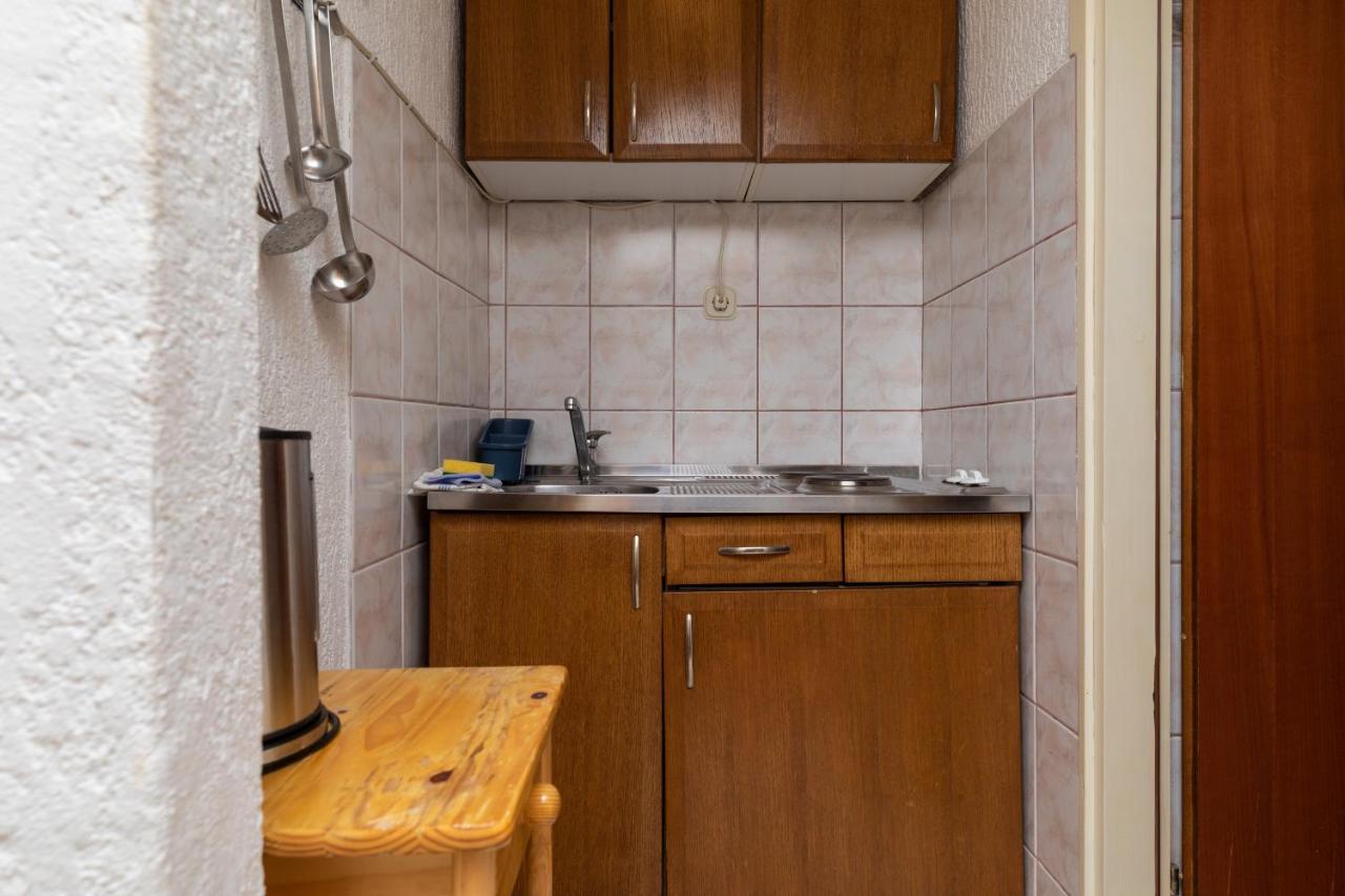 Apartments By The Sea Duce, Omis - 2992 Dugi Rat Εξωτερικό φωτογραφία