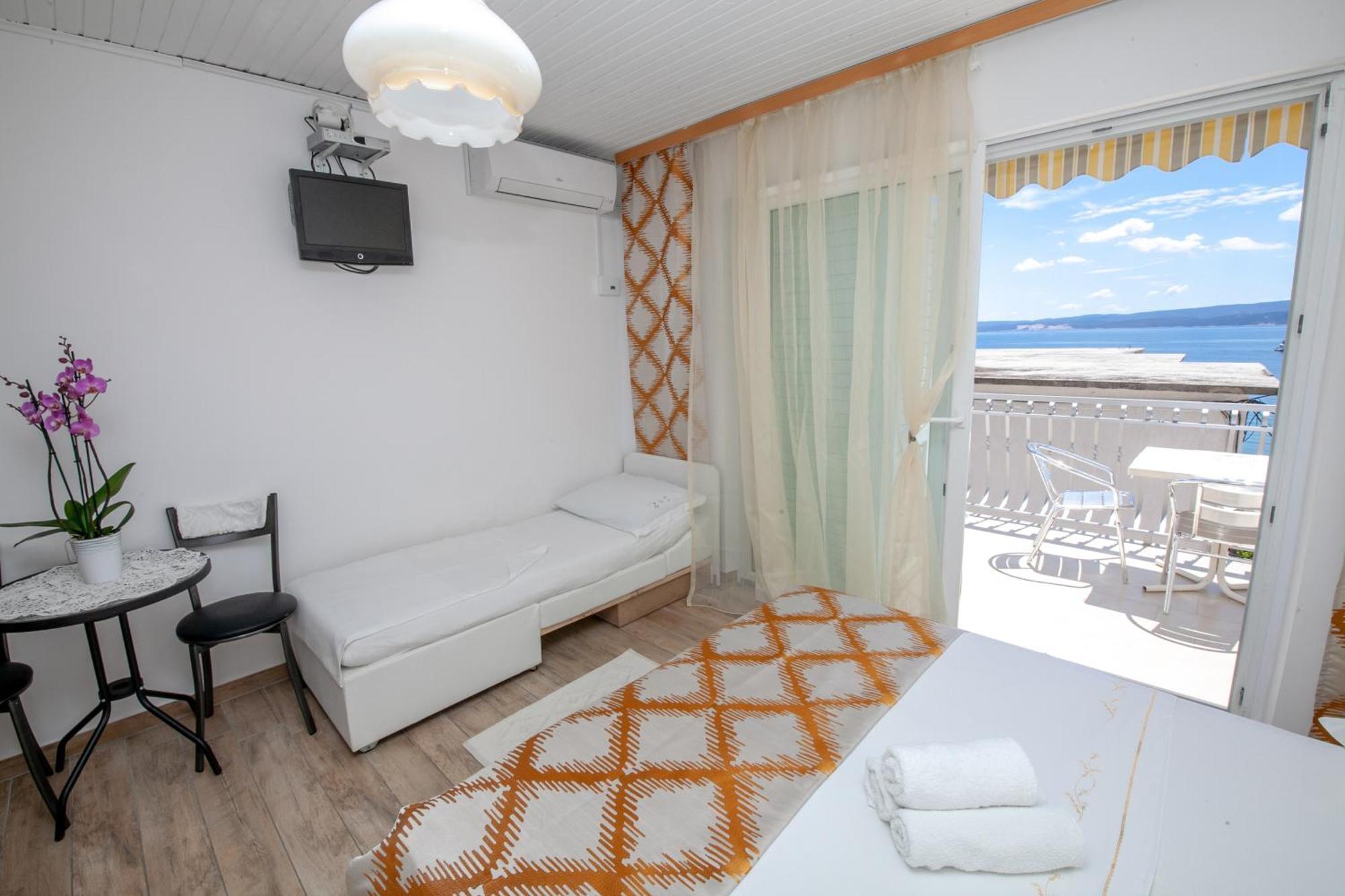 Apartments By The Sea Duce, Omis - 2992 Dugi Rat Δωμάτιο φωτογραφία