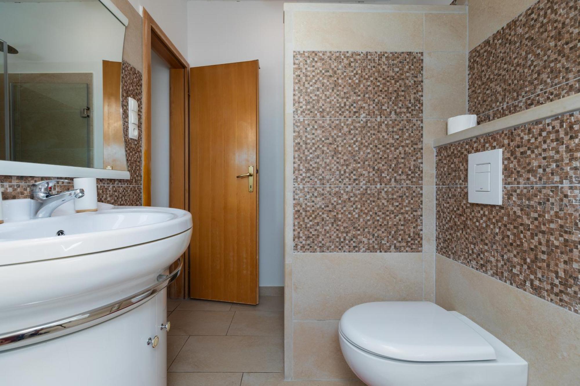 Apartments By The Sea Duce, Omis - 2992 Dugi Rat Δωμάτιο φωτογραφία